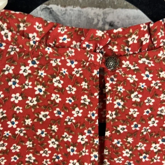 Forever 21 | Red Floral Blouse - Picture 8 of 8